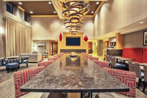 Hampton Inn & Suites Madison-West,Dane County>>Dane,3 star