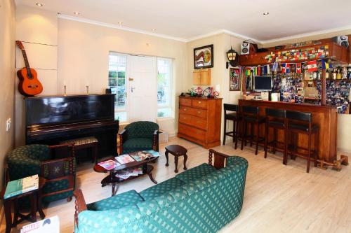 mountain manor guest house and executive suites