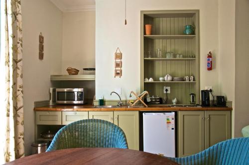 mountain manor guest house and executive suites