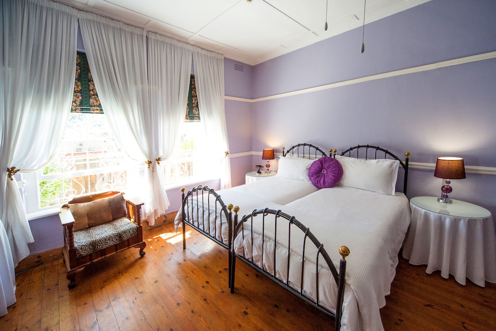 mountain manor guest house and executive suites