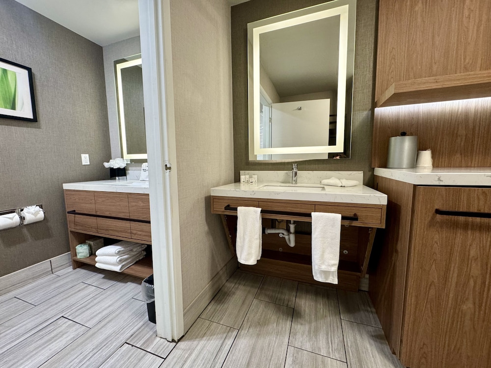 la casa modesto ascend hotel collection