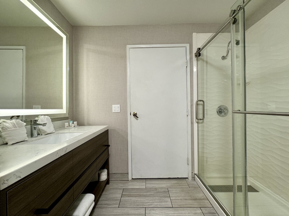 la casa modesto ascend hotel collection