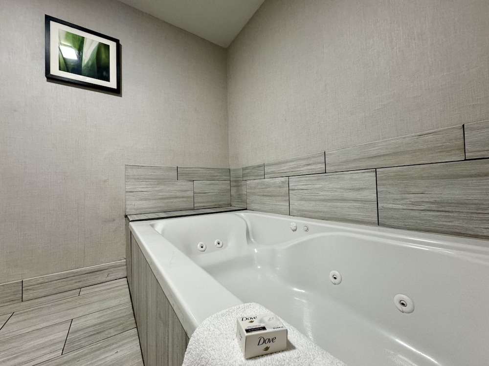 la casa modesto ascend hotel collection