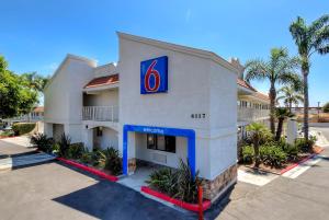 motel 6 carlsbad ca east