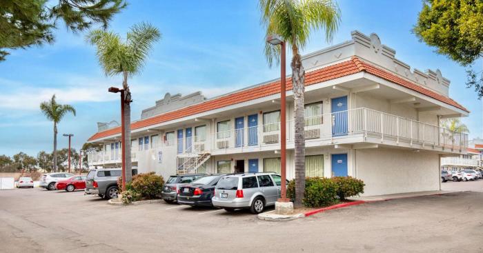 motel 6 carlsbad ca east