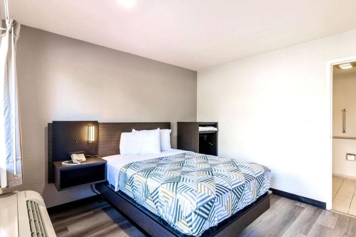 motel 6 carlsbad ca east