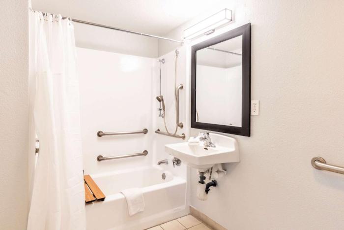 motel 6 carlsbad ca east