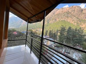 blue star homestay kasol