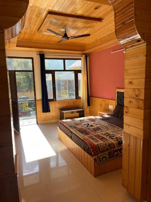 blue star homestay kasol