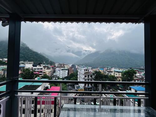 hotstel rishikesh tapovan