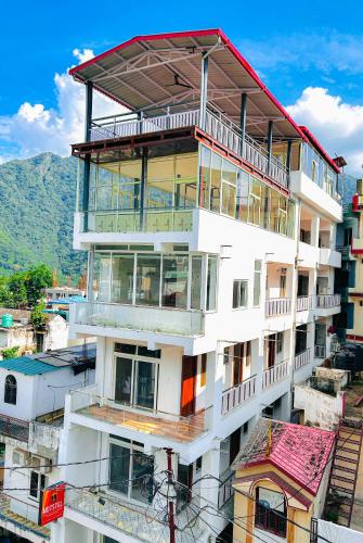 hotstel rishikesh tapovan