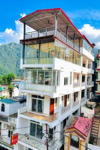 hotstel rishikesh tapovan