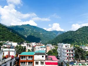 hotstel rishikesh tapovan