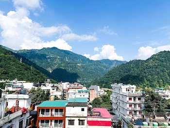 hotstel rishikesh tapovan