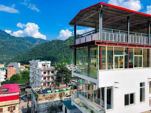 hotstel rishikesh tapovan