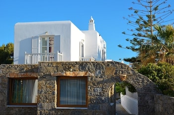 mykonos chora apartments