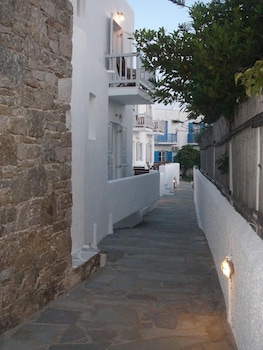 mykonos chora apartments
