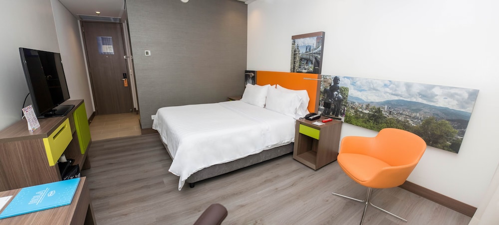 hampton by hilton cartagena