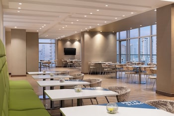 hampton by hilton cartagena