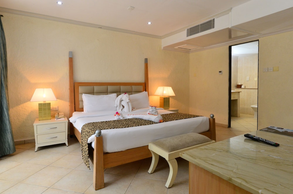 diani reef beach resort and spa