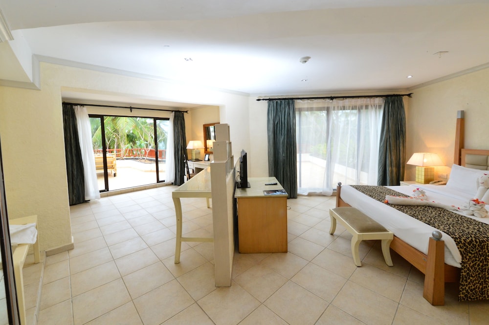 diani reef beach resort and spa