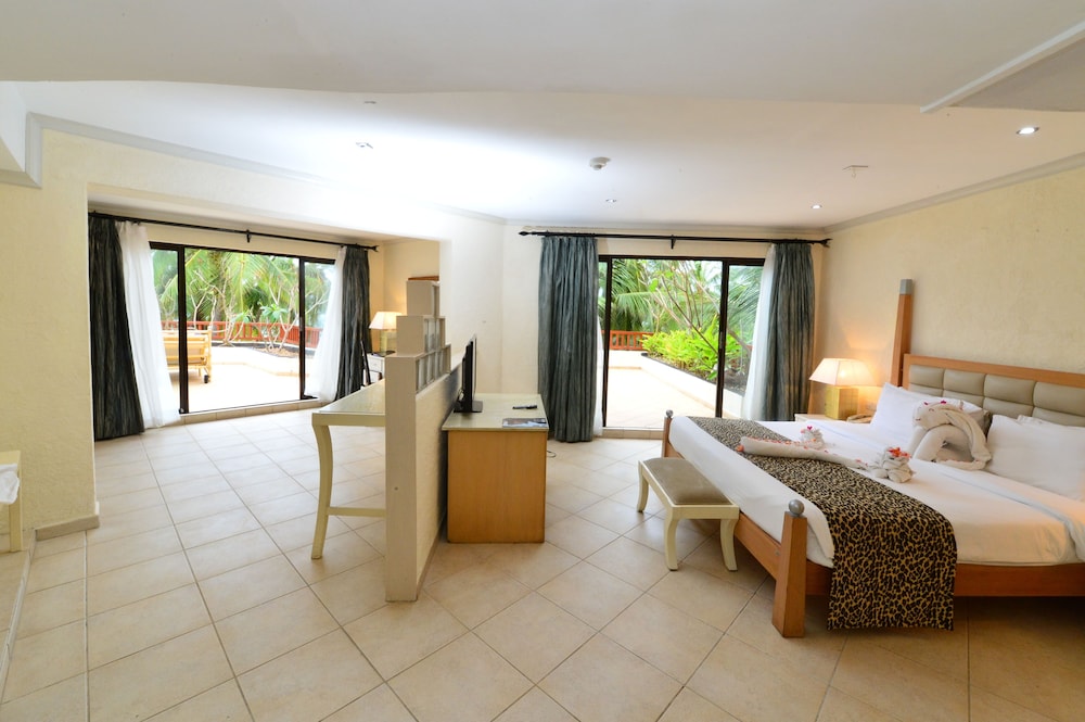 diani reef beach resort and spa