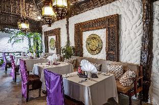 breezes beach club and spa