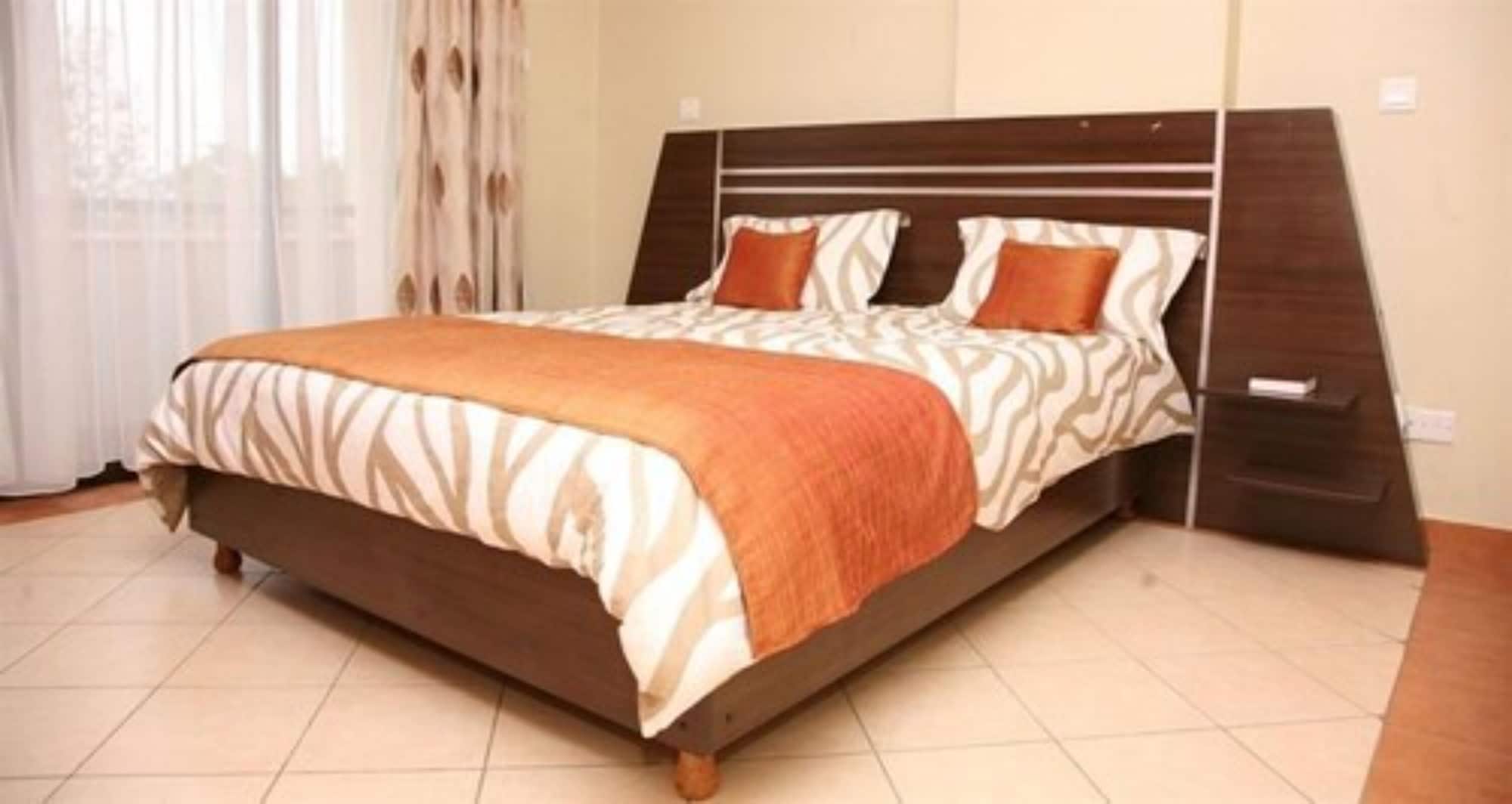 nairobi transit hotel