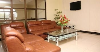nairobi transit hotel