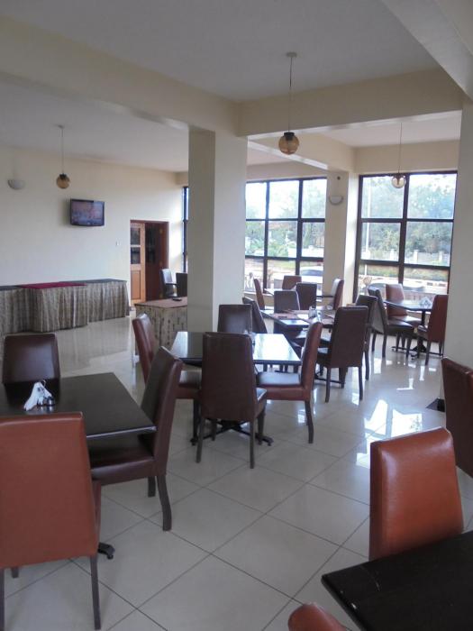 nairobi transit hotel