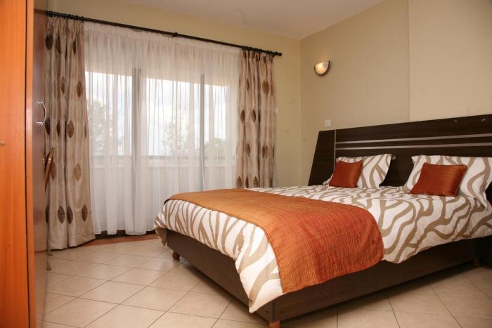 nairobi transit hotel