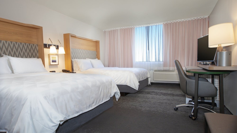 holiday inn panama city by ihg