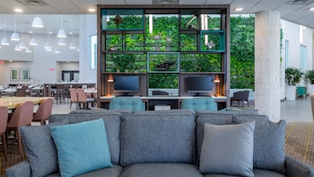 Holiday Inn Panama City By Ihg,Panama City Beach>>Panama City,3 star
