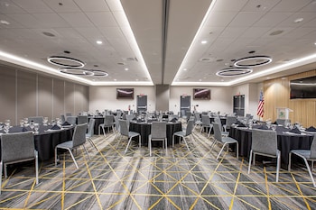 holiday inn panama city by ihg