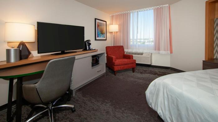 holiday inn panama city by ihg