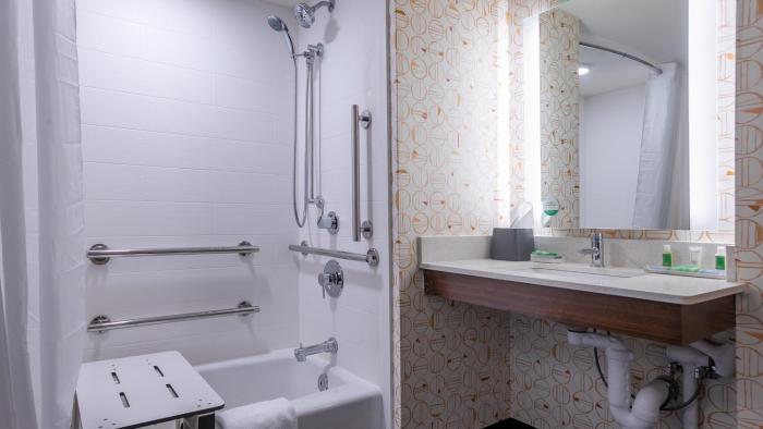 holiday inn panama city by ihg