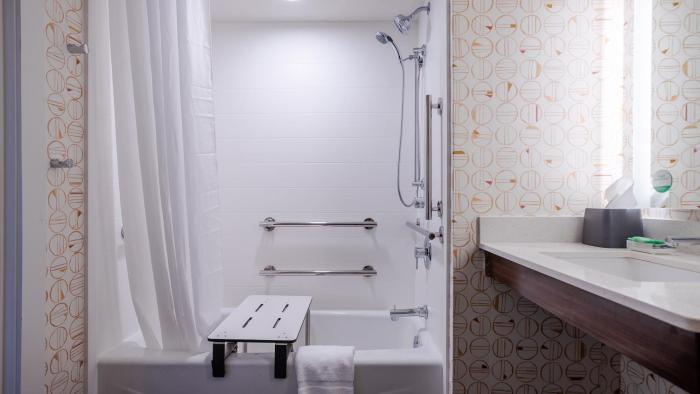 holiday inn panama city by ihg