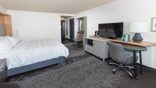 holiday inn panama city by ihg