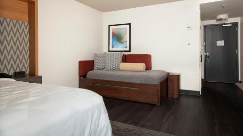 holiday inn panama city by ihg