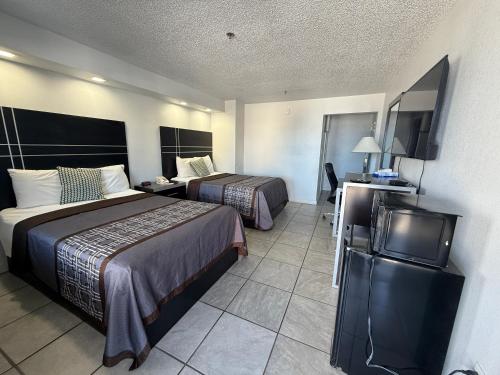 blue marlin inn and suites