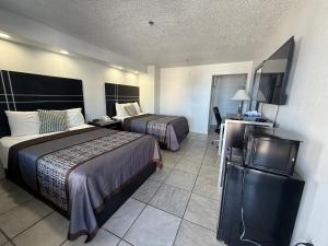 blue marlin inn and suites