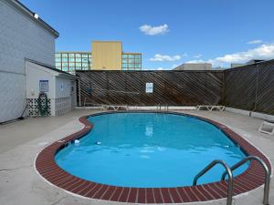 blue marlin inn and suites