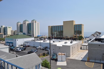 blue marlin inn and suites
