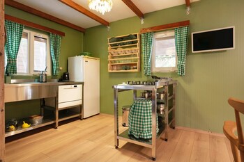 gayb i boutique home