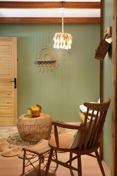 gayb i boutique home