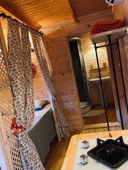 gayb i boutique home