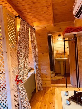 gayb i boutique home