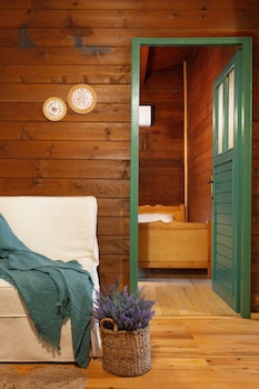 gayb i boutique home
