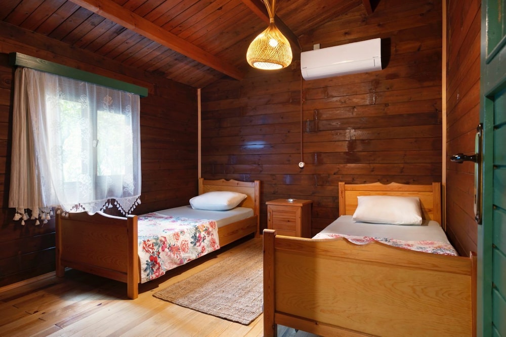gayb i boutique home