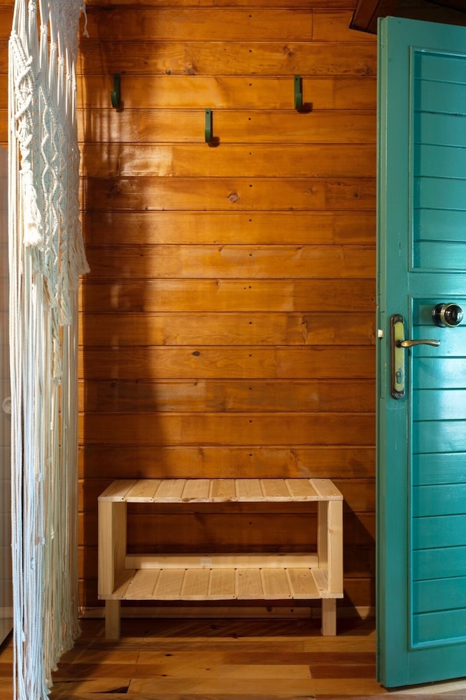 gayb i boutique home